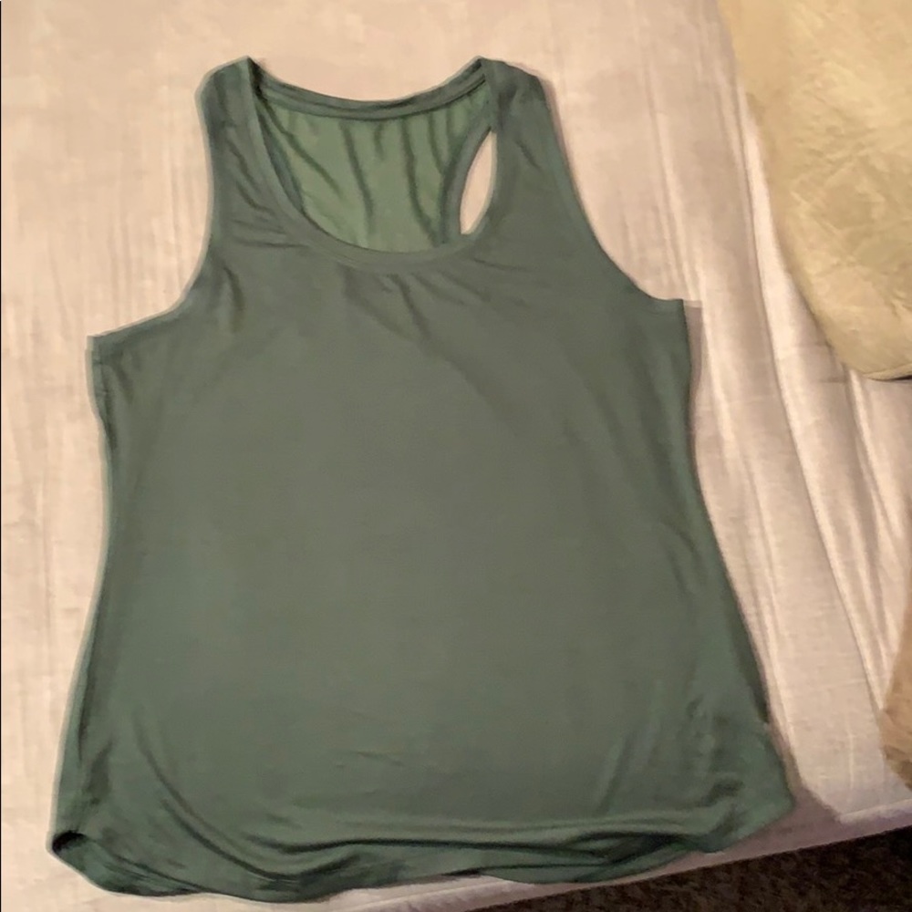 Woman’s medium tank top